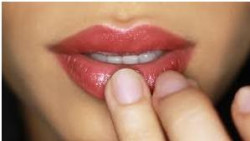 10 make-up simple tricks using your fingers